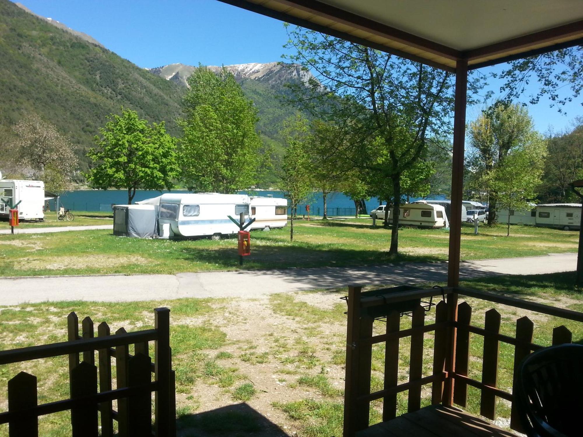 Camping Al Lago Ledro Пьеве-ди-Ледро Номер фото